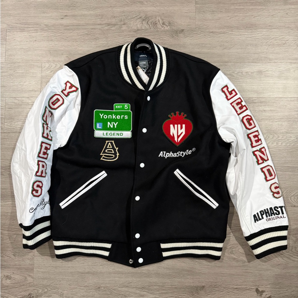ALPHASTYLE‎ EXQUISITE UPSCALE LUXURY YONKERS LEGENDS LETTERMAN JACKET - NEW Flaw